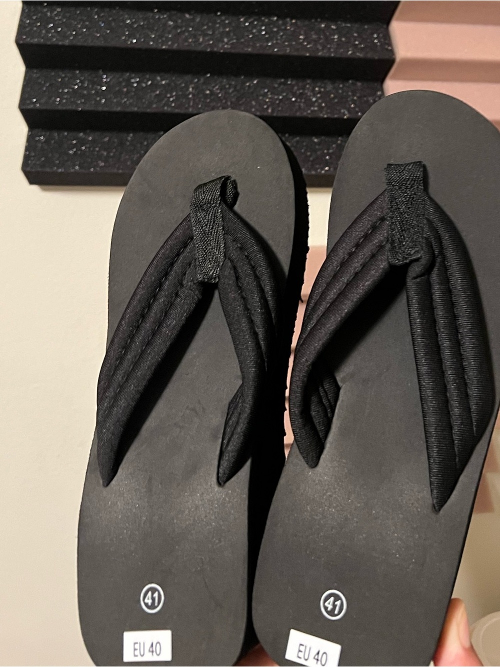 Kids Black Padded Strap Flip Flop Sandals - EU 40